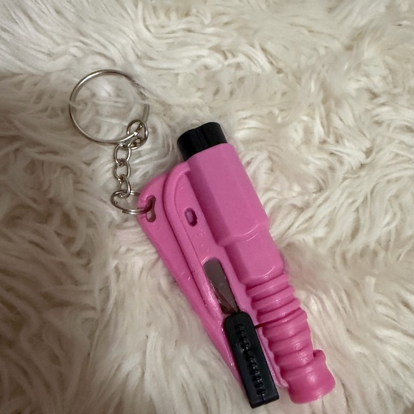 Leopard Print safety Keychain Set - Picture 4 of 6